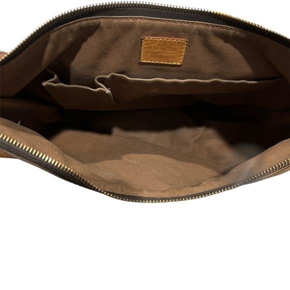 USED AUTHENTIC LOUIS VUITTON Monogram Tolum GM Shoulder Bag - Picture 4 of 11